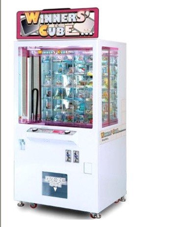 Winners' Cube prize game machine